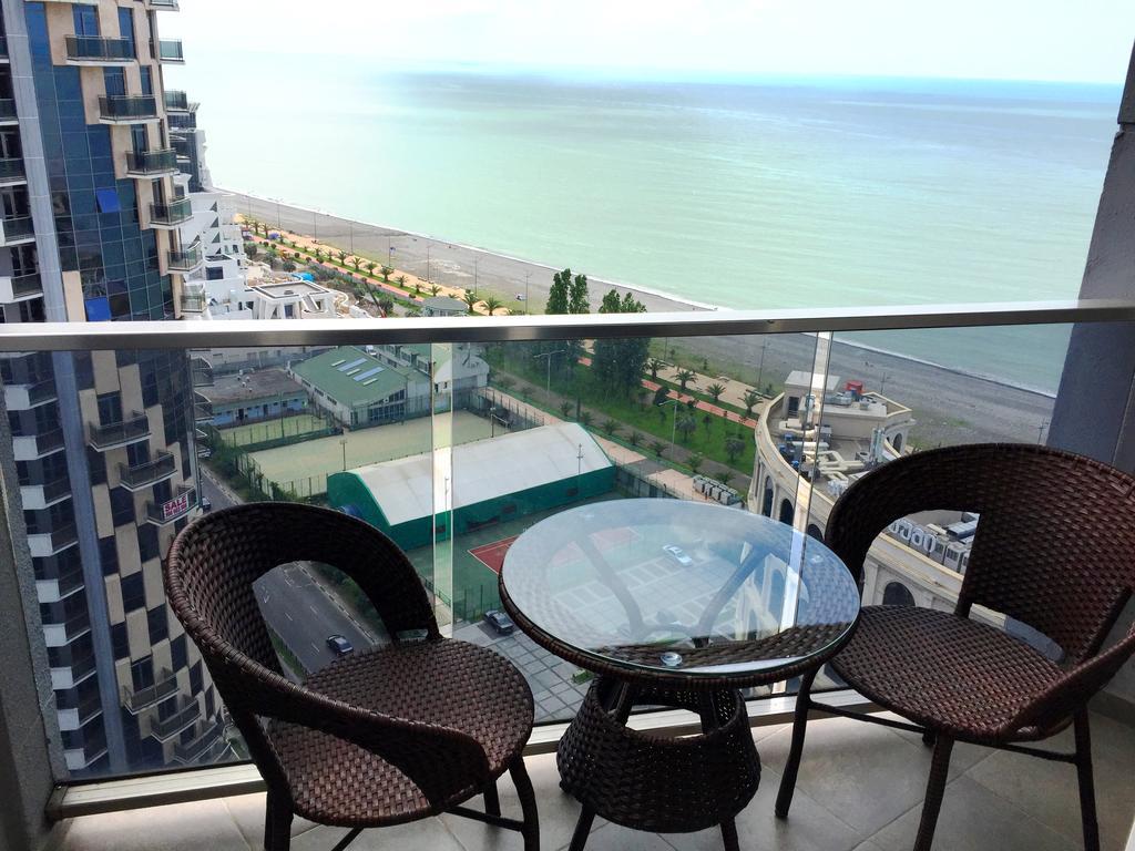 Sea Towers 2 Room Apartment Batumi Exteriör bild